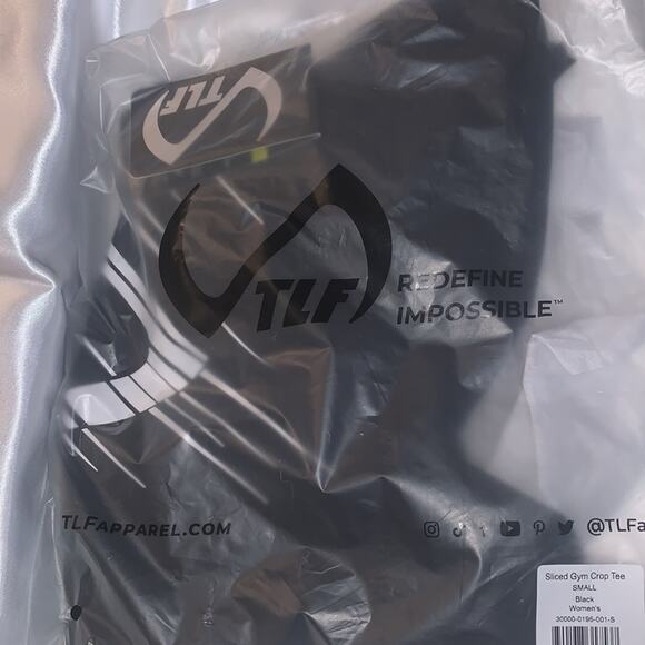 TLF Apparel Sliced Gym Crop Tee. Black.‎ - Picture 10 of 12